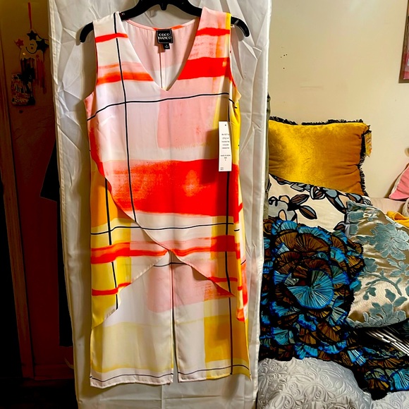 Contemporary top - Picture 1 of 5